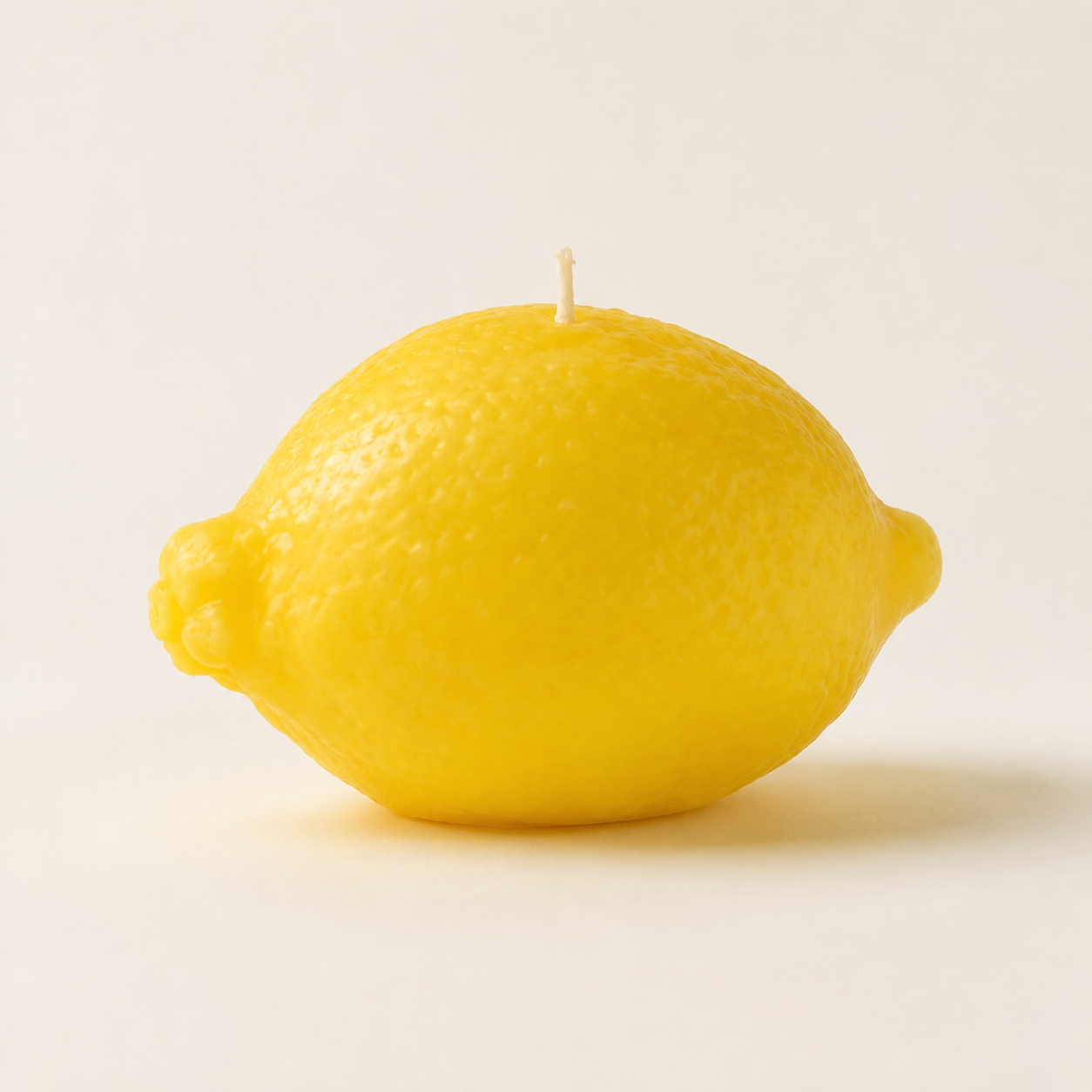 Bougie citron trompe-l'œil décorative — Scented Bougie